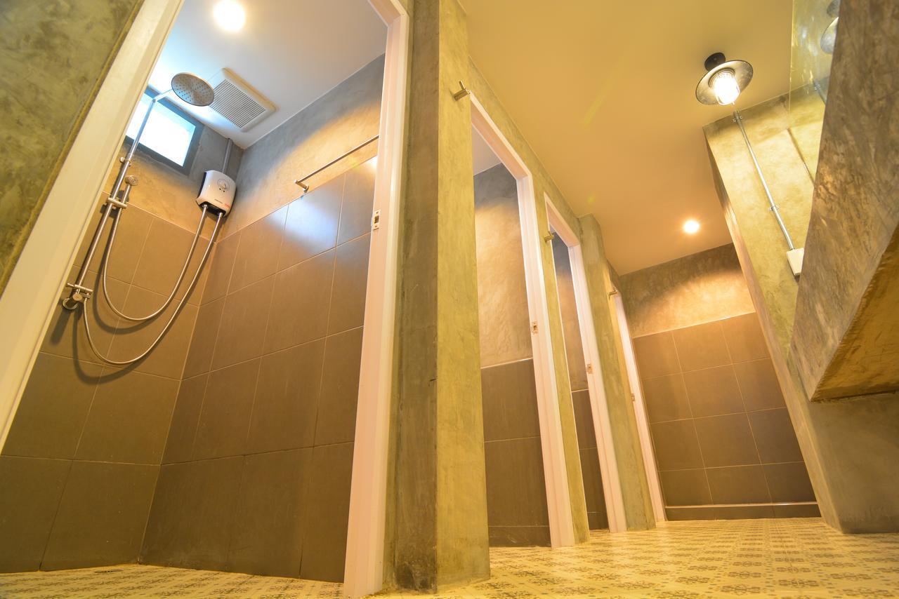 La Moon Hostel Bangkok Ngoại thất bức ảnh