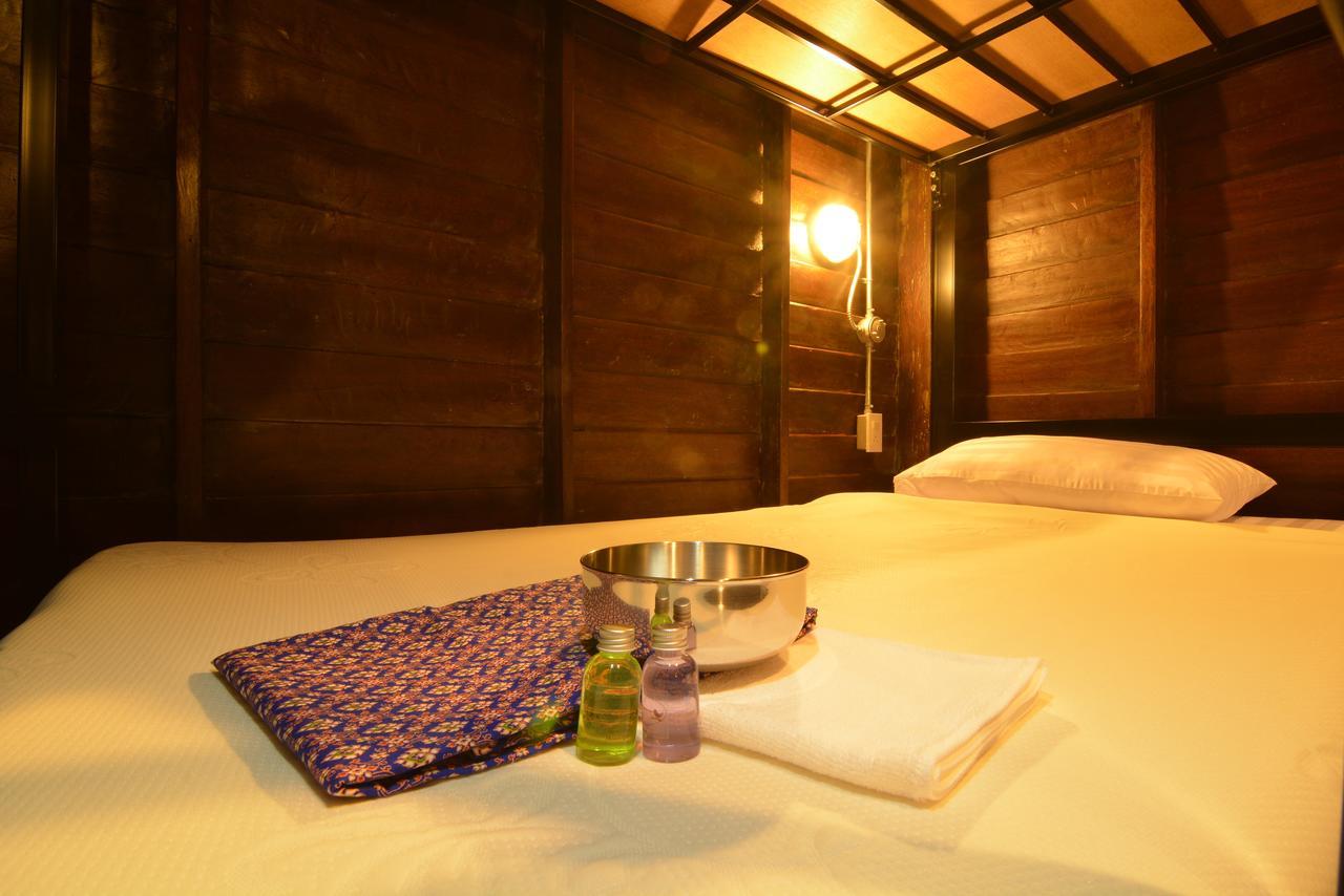 La Moon Hostel Bangkok Ngoại thất bức ảnh