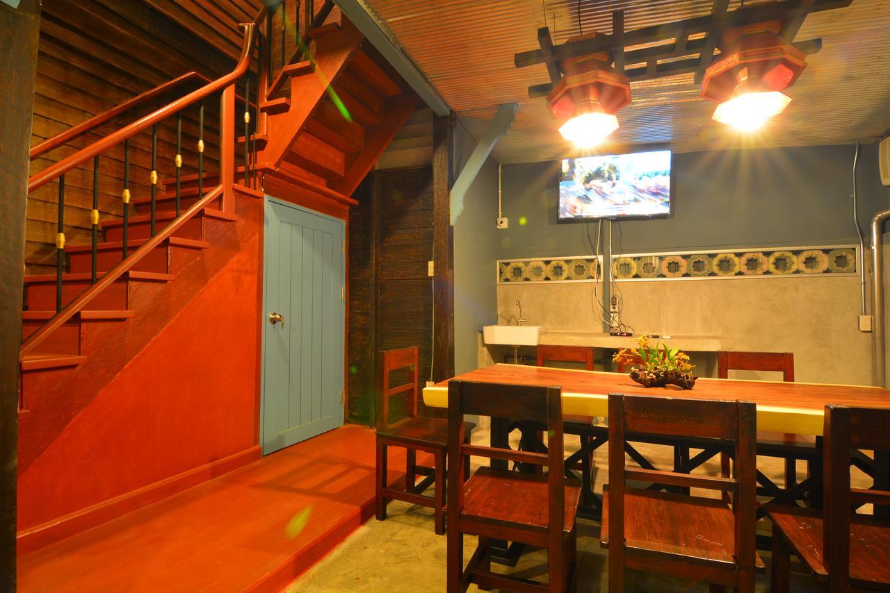 La Moon Hostel Bangkok Ngoại thất bức ảnh