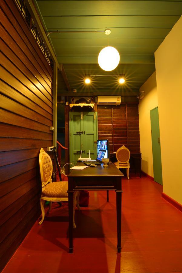 La Moon Hostel Bangkok Ngoại thất bức ảnh