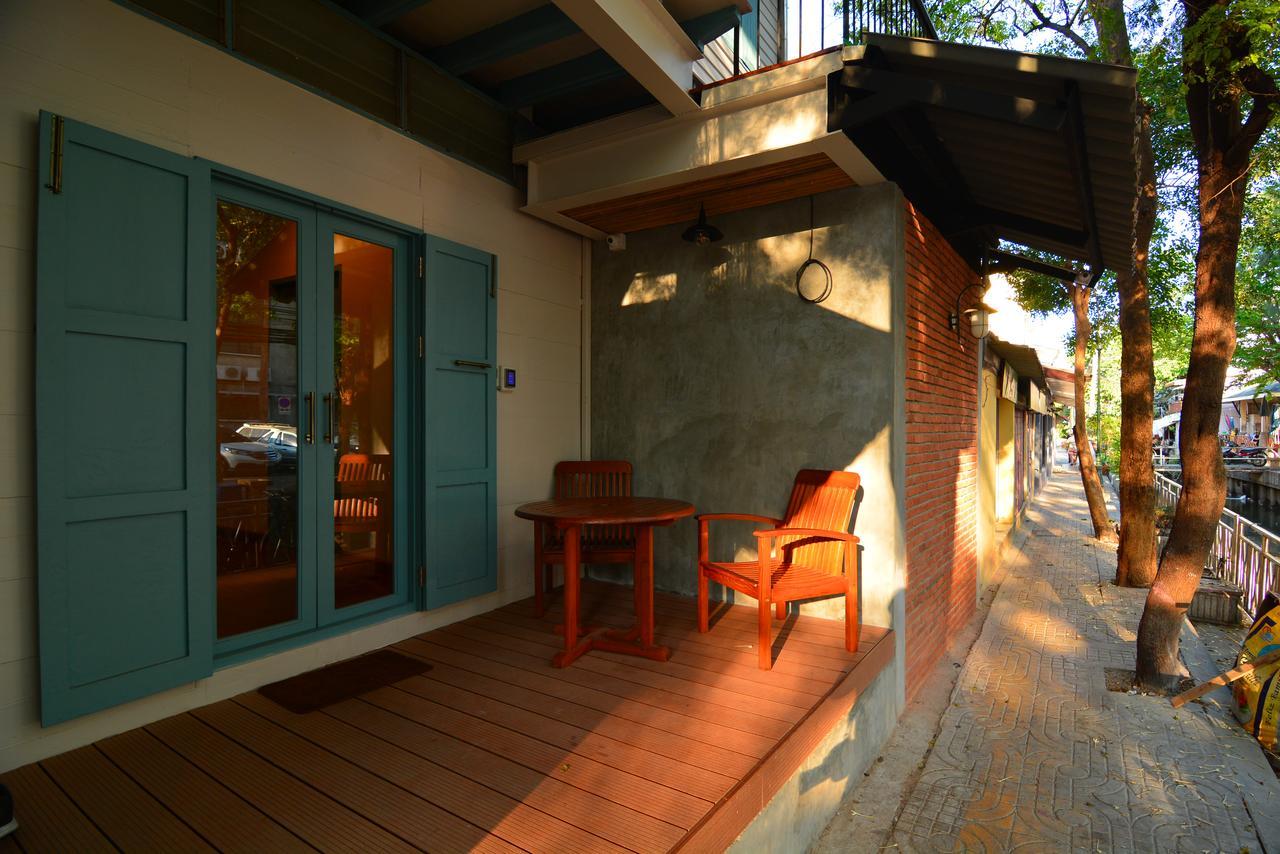 La Moon Hostel Bangkok Ngoại thất bức ảnh
