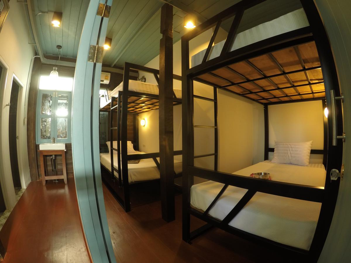 La Moon Hostel Bangkok Ngoại thất bức ảnh