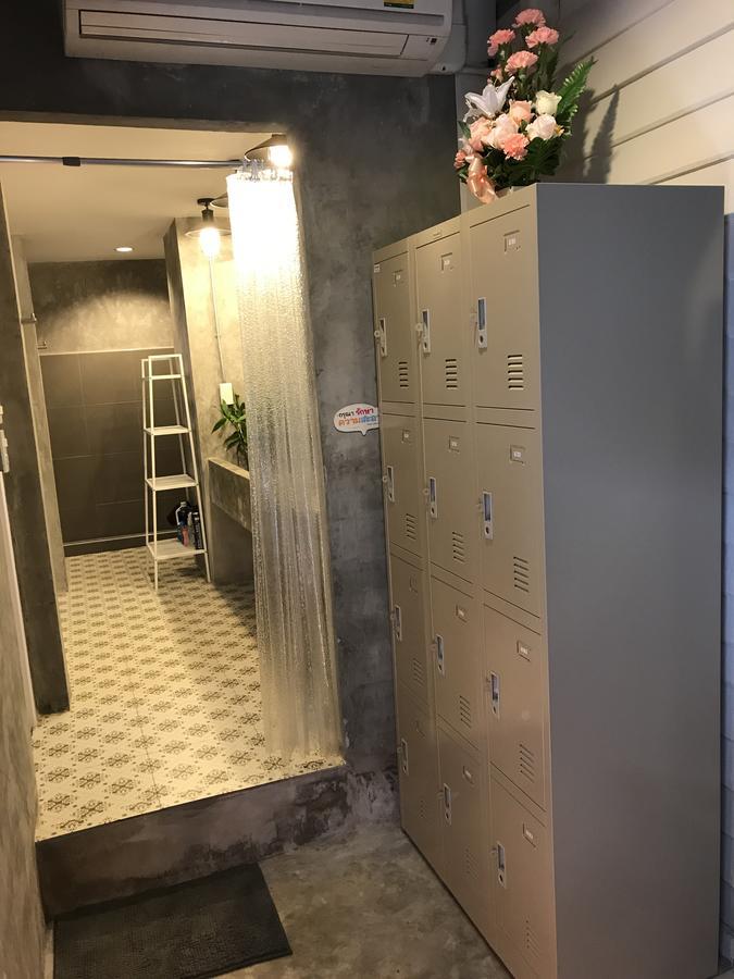 La Moon Hostel Bangkok Ngoại thất bức ảnh
