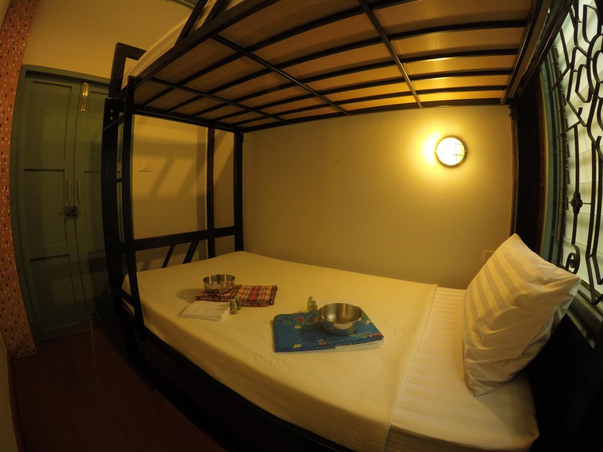 La Moon Hostel Bangkok Ngoại thất bức ảnh